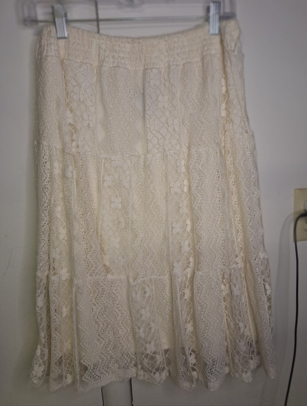 Rue21 Cream Lace Tiered A-Line Skirt Size Med